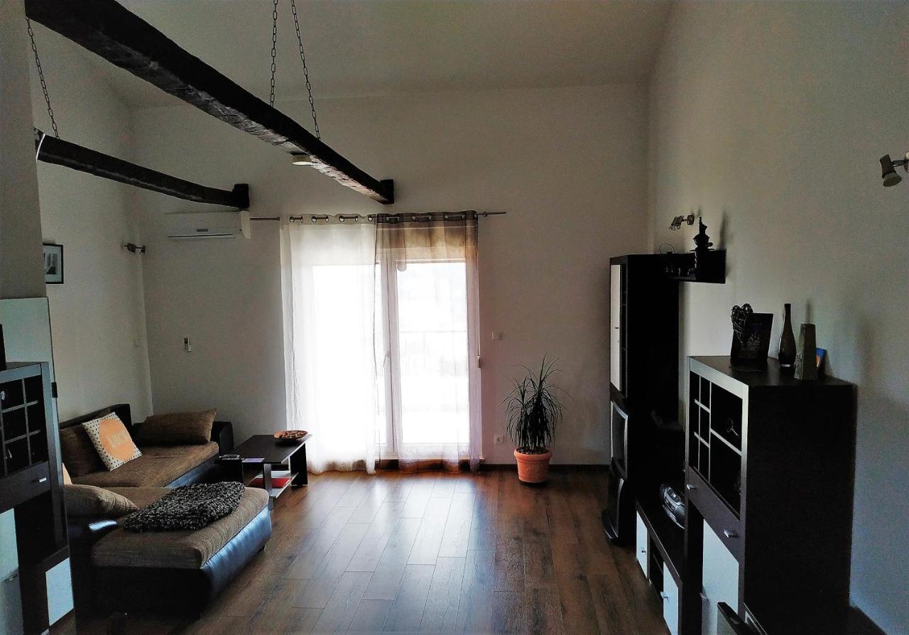 Apartments Kaic Rogač Eksteriør bilde