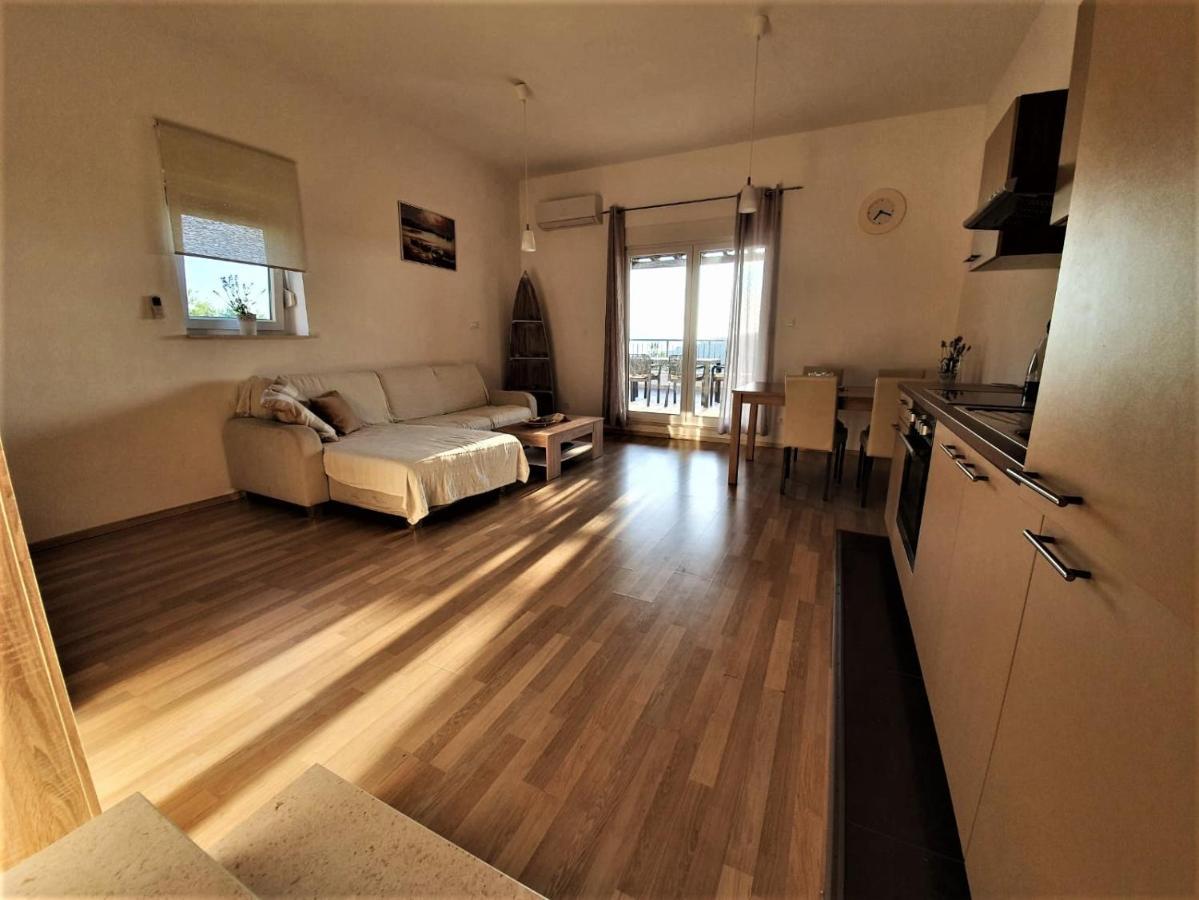 Apartments Kaic Rogač Eksteriør bilde